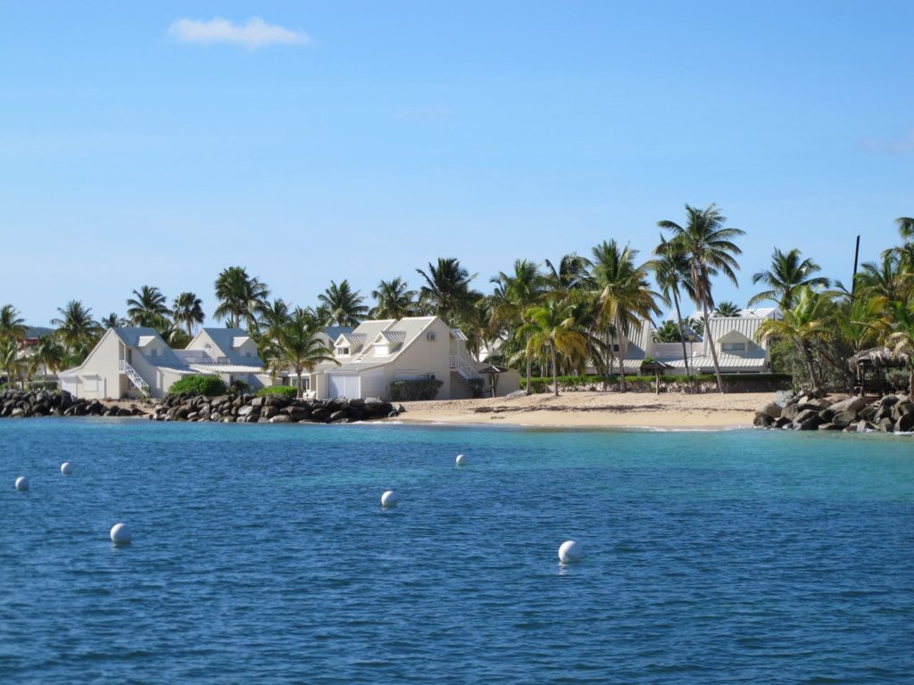 Beachfront Loft, Nettle Bay, St. Martin, SXM