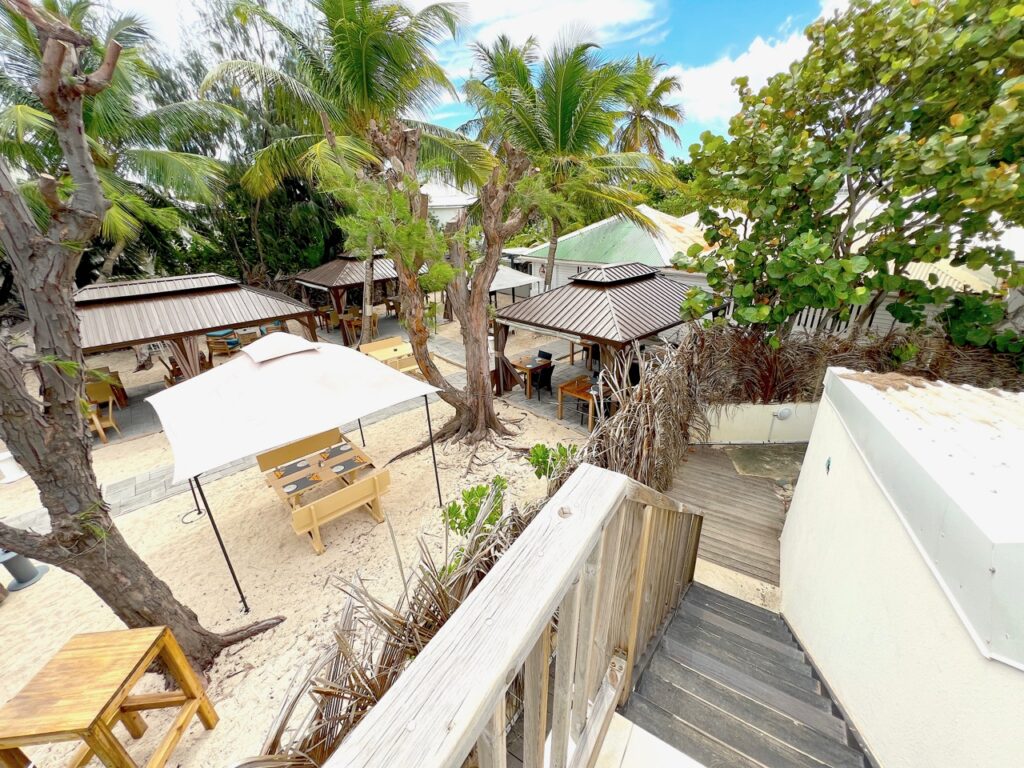 Beachfront Loft, Nettle Bay, St. Martin, SXM
