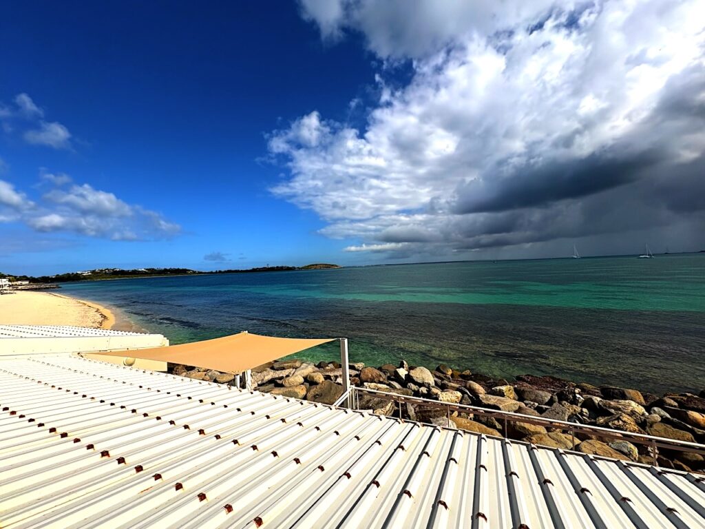 Beachfront Loft, Nettle Bay, St. Martin, SXM