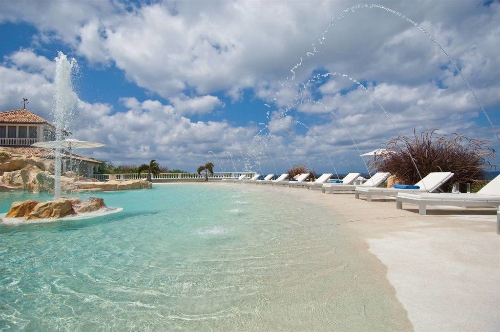Luxury Villa For Rent, Sandyline Terres Basses Vacation Rental, St. Martin FWI
