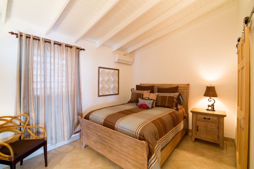 Vacation Rental Villa Seachest, Cote d’Azur Marina, Cupecoy, St. Maarten SXM