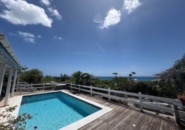 Charming Free standing home Pelican Key