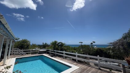Charming Free standing home Pelican Key