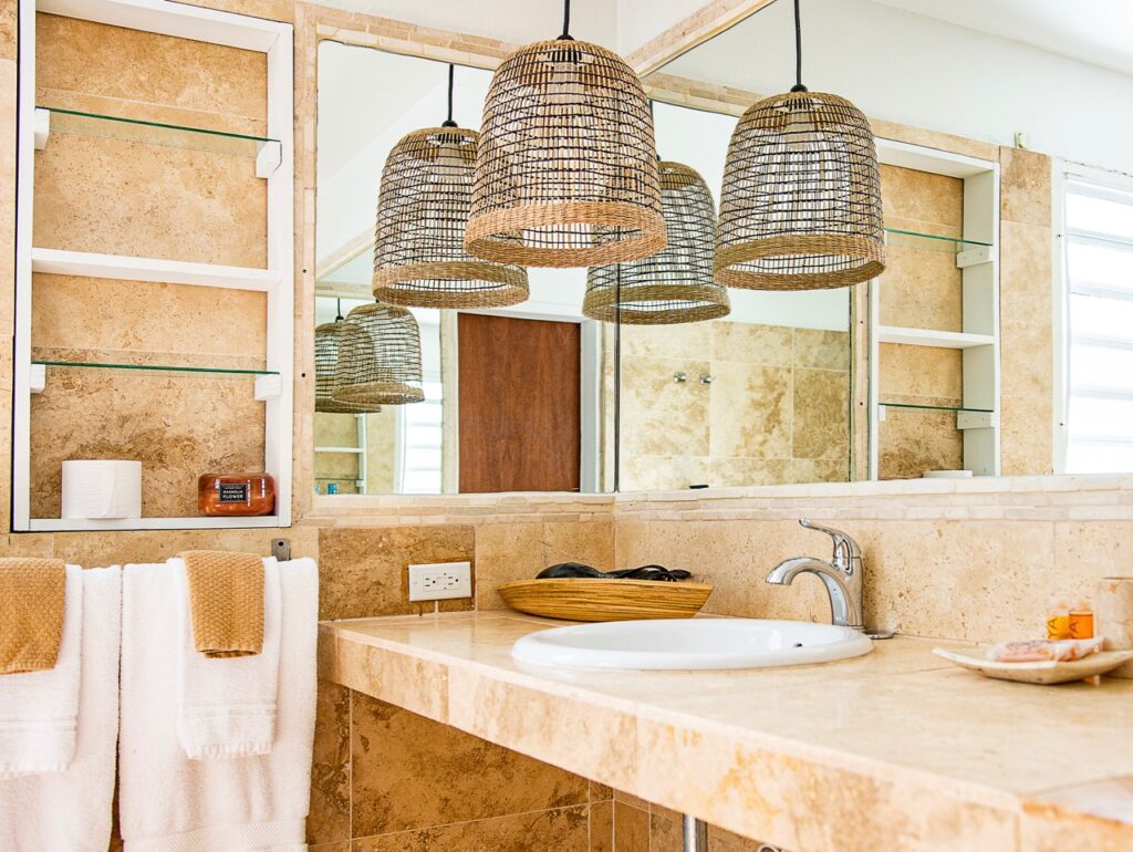 Villa Bonjour Waterfront Vacation Rental, Beacon Hill, St. Maarten, SXM
