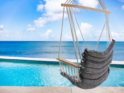 Waterfront Villa for weekly rental available by the sea