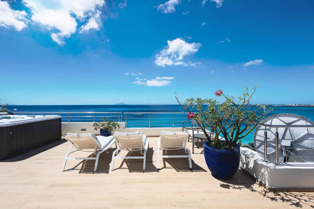 Beachfront Penthouse, 3Br, 3Bths, Deluxe Real Estate SXM