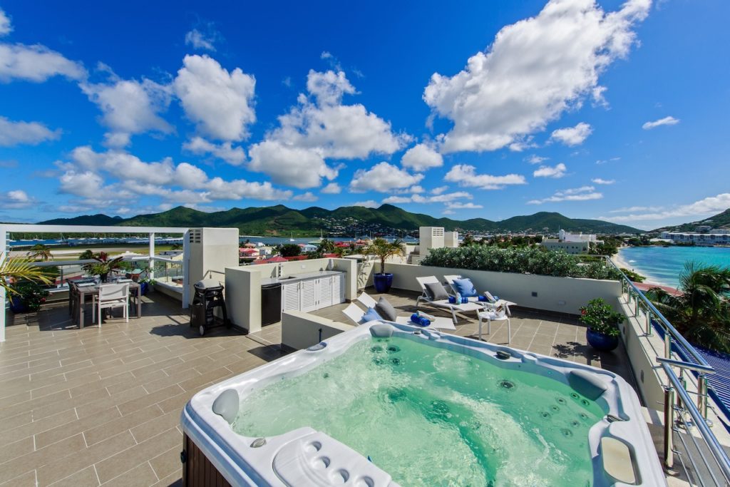 Beachfront Penthouse, 3Br, 3Bths, Deluxe Real Estate SXM