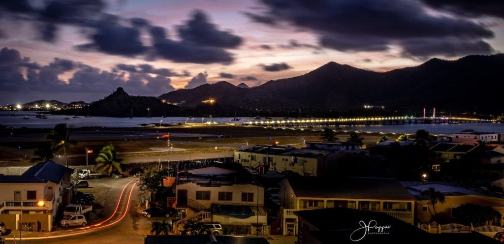 Beachfront Penthouse, 3Br, 3Bths, Deluxe Real Estate SXM