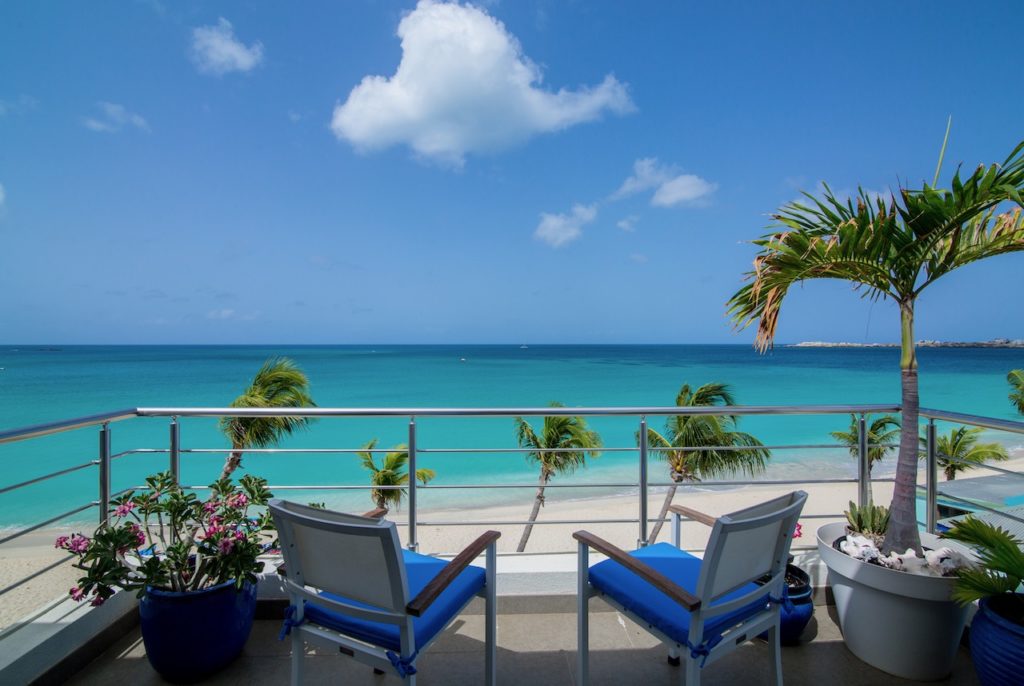 Beachfront Penthouse, 3Br, 3Bths, Deluxe Real Estate SXM