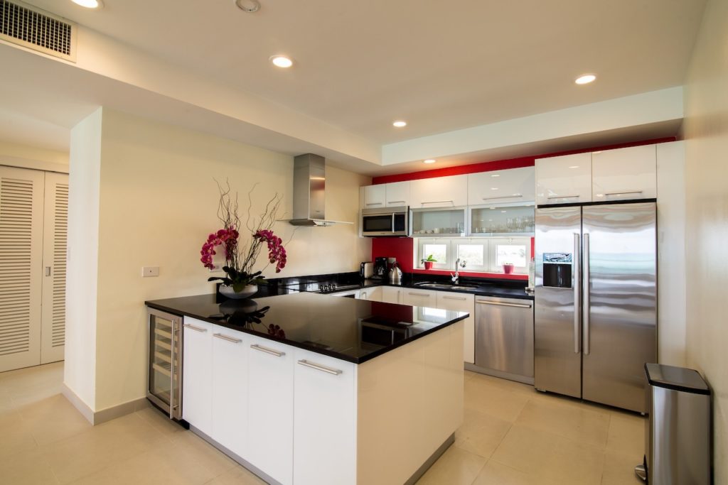 Beachfront Penthouse, 3Br, 3Bths, Deluxe Real Estate SXM