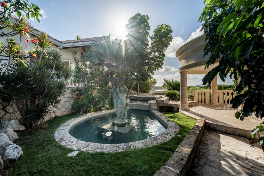 Real Estate Terres Basses St Martin, Villa Boat dock,  Saint Martin