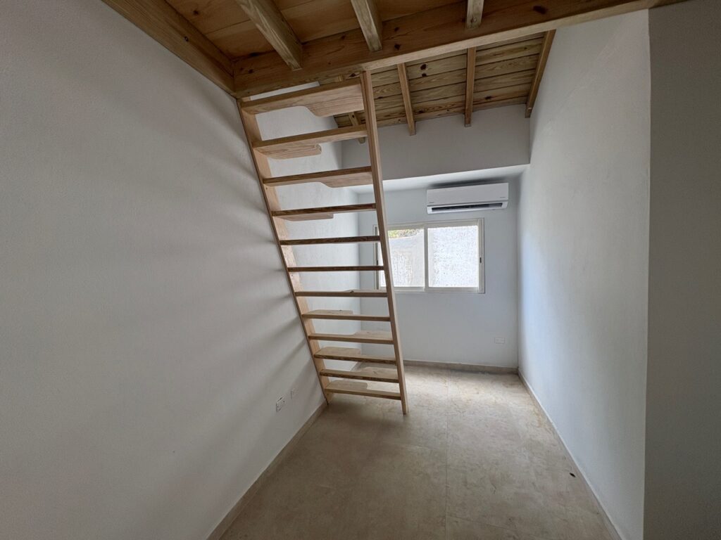 Real Estate, Almond Grove,  3 Bedroom 3 Baths Home