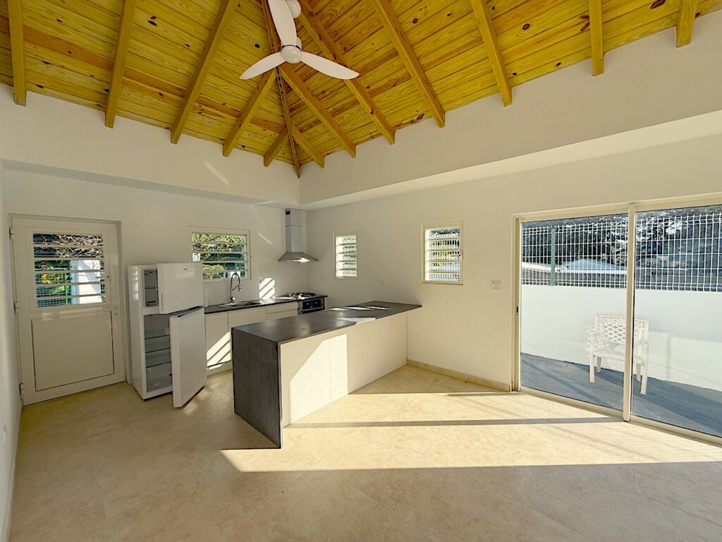 Real Estate, Almond Grove,  3 Bedroom 3 Baths Home