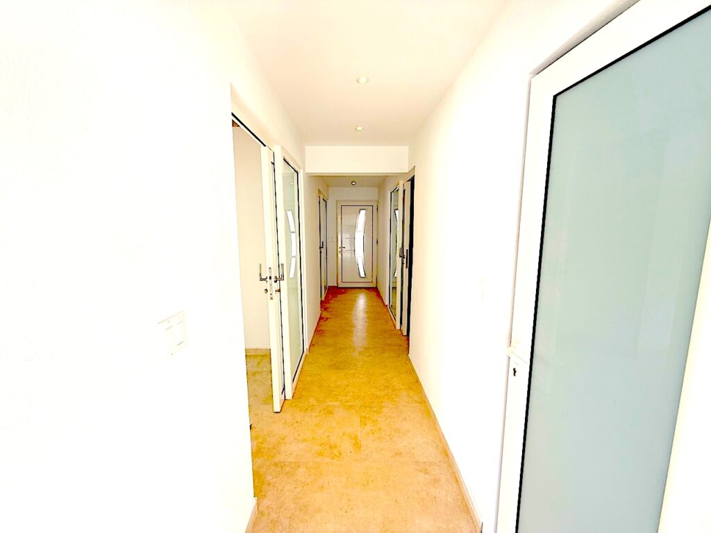 Real Estate, Almond Grove,  3 Bedroom 3 Baths Home