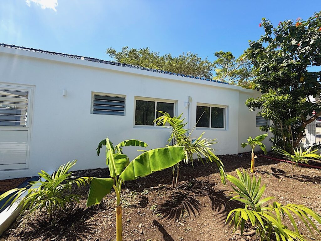 Real Estate, Almond Grove,  3 Bedroom 3 Baths Home