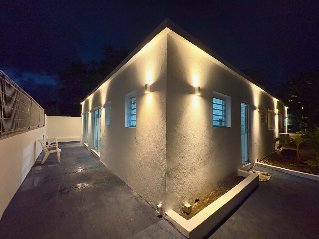 Real Estate, Almond Grove,  3 Bedroom 3 Baths Home