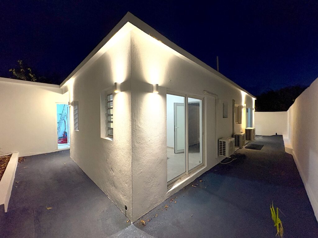 Real Estate, Almond Grove,  3 Bedroom 3 Baths Home
