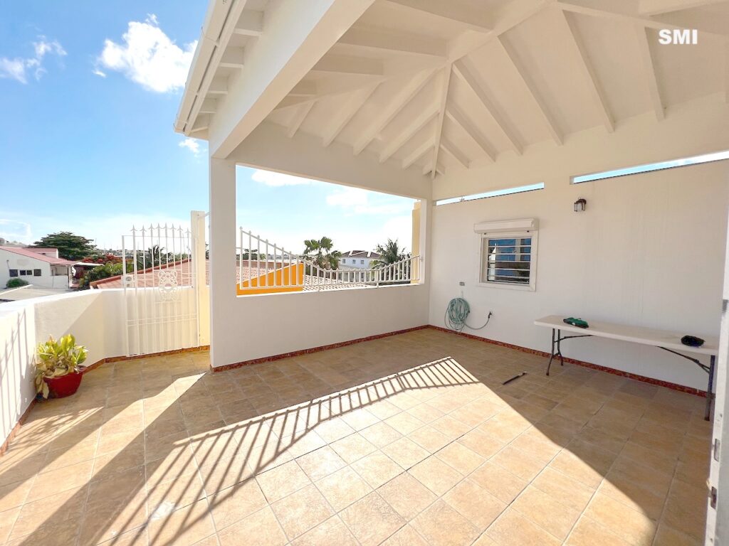 Cole Bay Apartment Building, Ideal Revenue Generator, Real Estate St. Maarten SXM