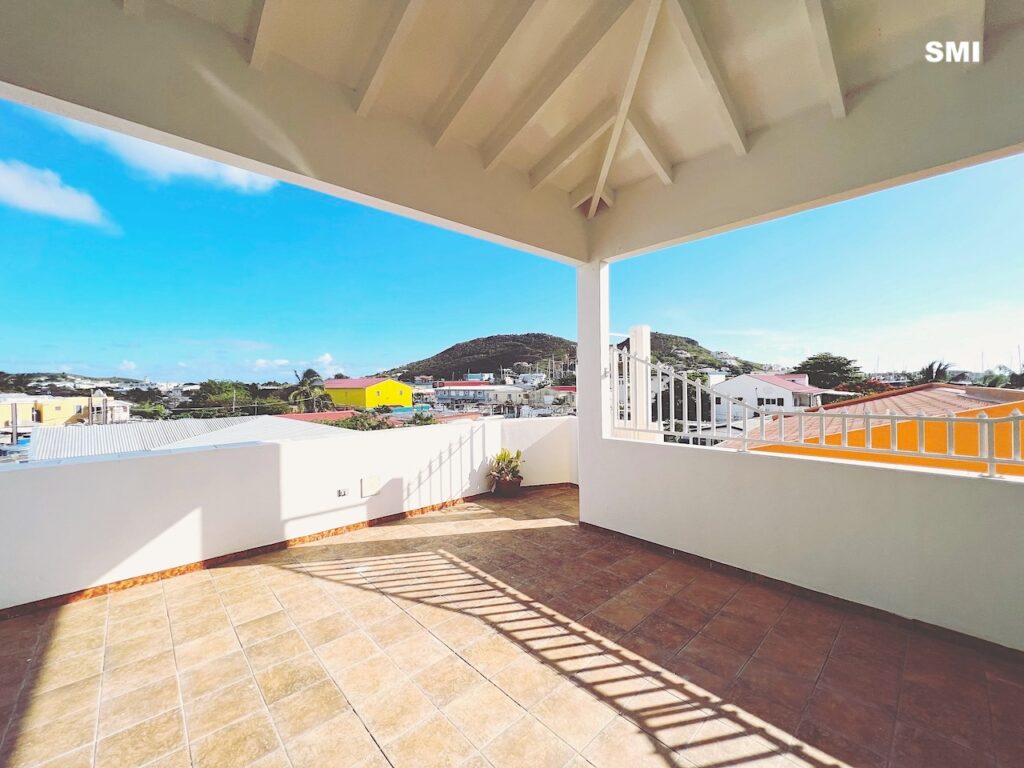 Cole Bay Apartment Building, Ideal Revenue Generator, Real Estate St. Maarten SXM