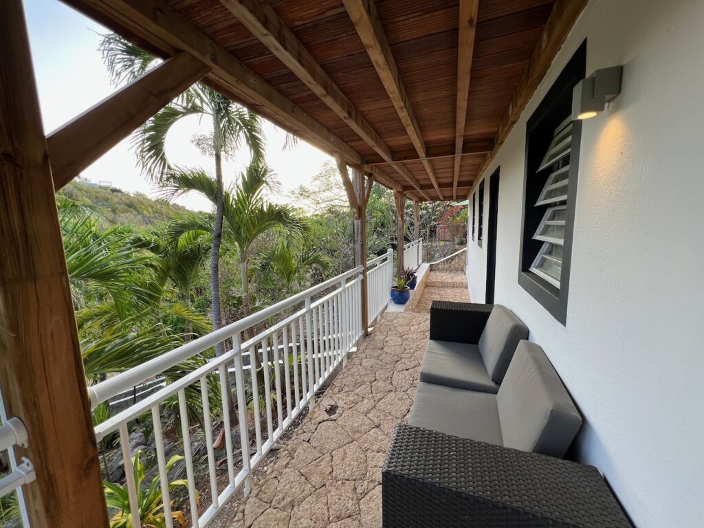 Terres Basses 2 Bedroom 2 Baths 10 minutes walk to Plum Bay Beach SXM