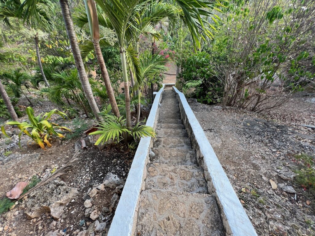 Terres Basses 2 Bedroom 2 Baths 10 minutes walk to Plum Bay Beach SXM