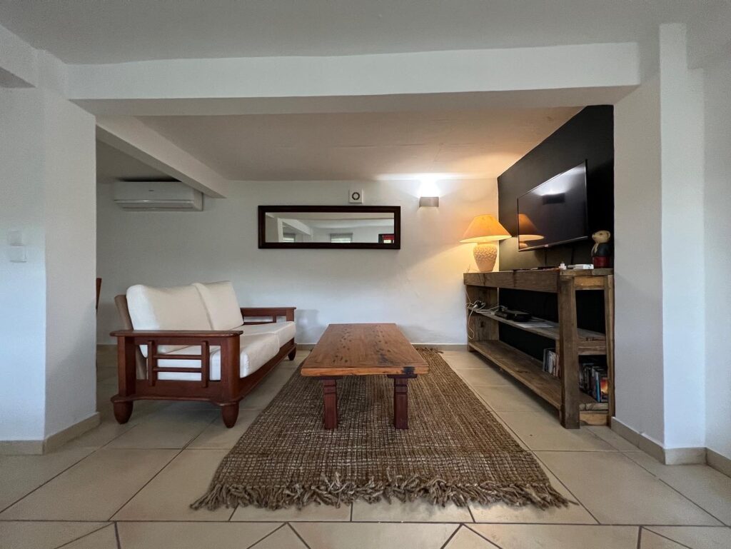 Terres Basses 2 Bedroom 2 Baths 10 minutes walk to Plum Bay Beach SXM