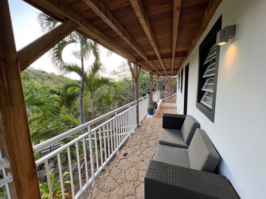Terres Basses 2 Bedroom 2 Baths 10 minutes walk to Plum Bay Beach SXM