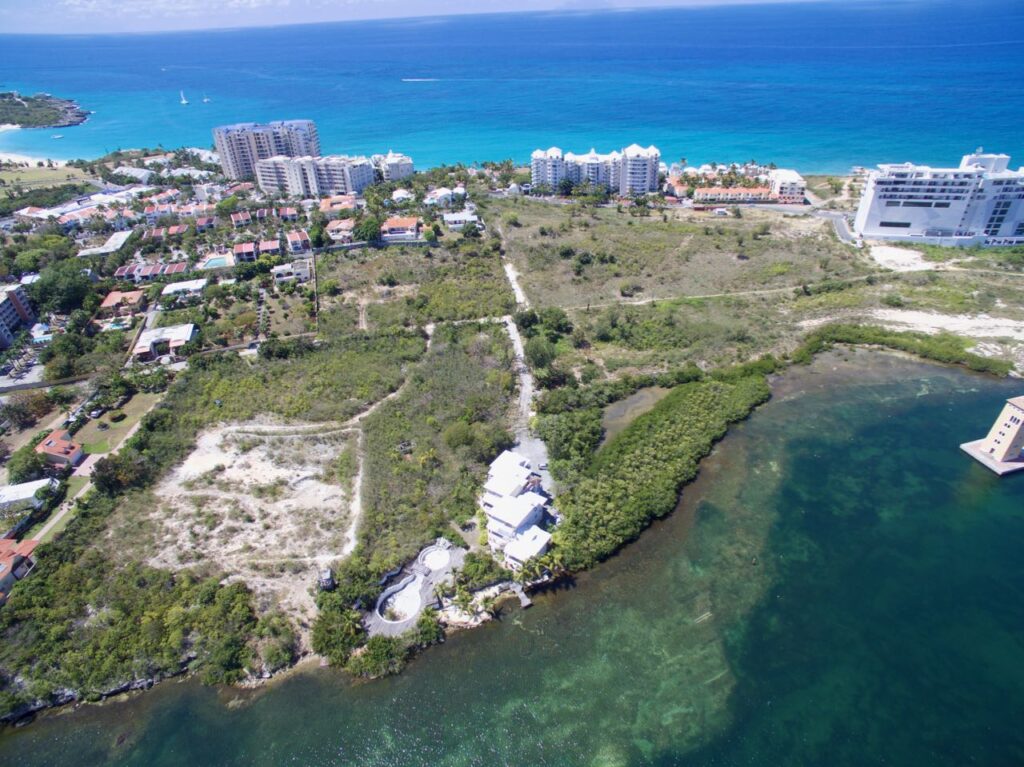 Beachfront Cupecoy,  Real Estate St. Maarten SXM