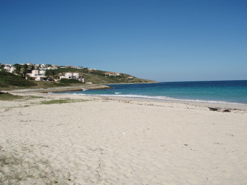 3243M2 Land Guana Bay Beach, Caribbean Properties St. Maarten