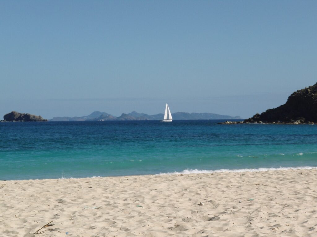 3243M2 Land Guana Bay Beach, Caribbean Properties St. Maarten