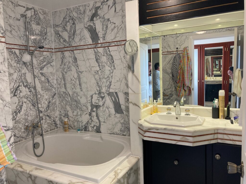 2 Bedroom Condo Sapphire Beach Club, Cupecoy, Caribbean Properties St. Maarten SXM