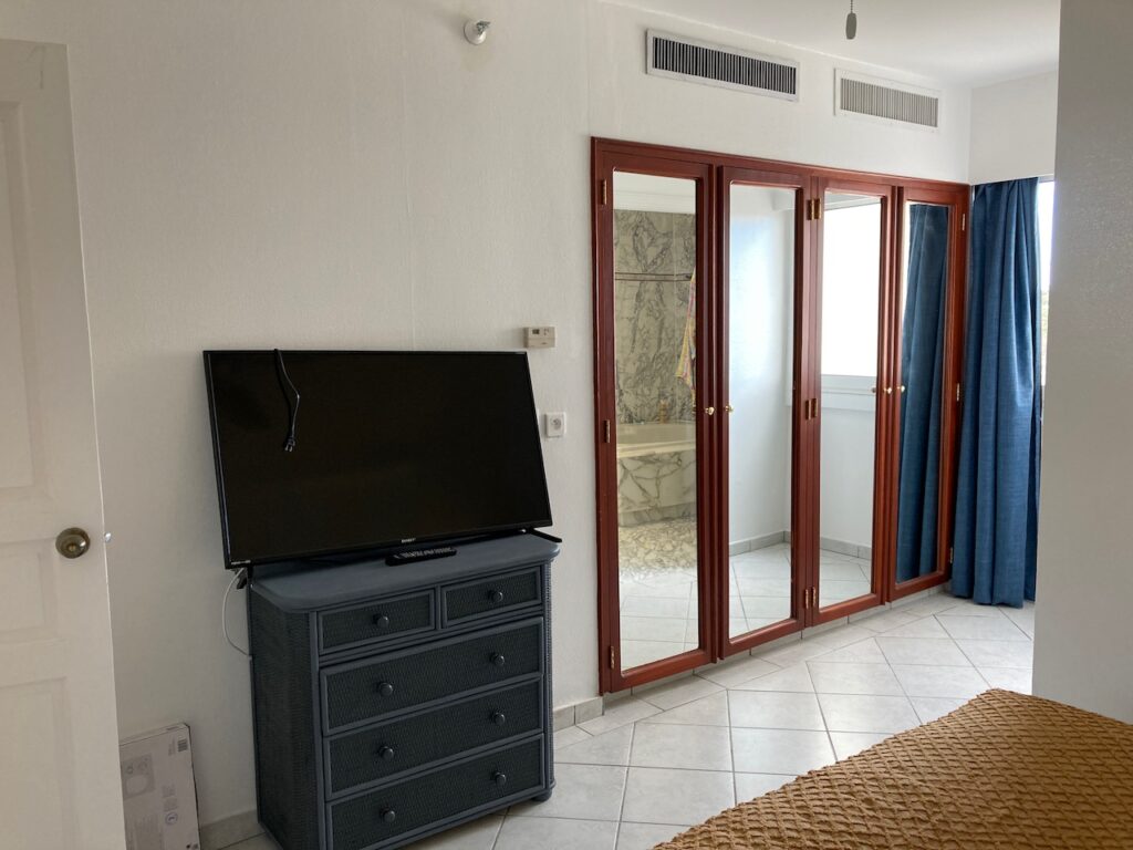 2 Bedroom Condo Sapphire Beach Club, Cupecoy, Caribbean Properties St. Maarten SXM