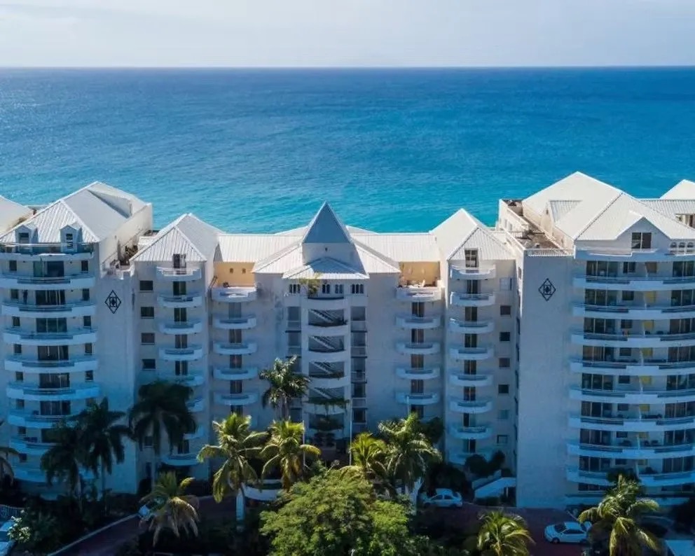 Sapphire Beach Club Studio, Real Estate, Cupecoy St. Maarten SXM