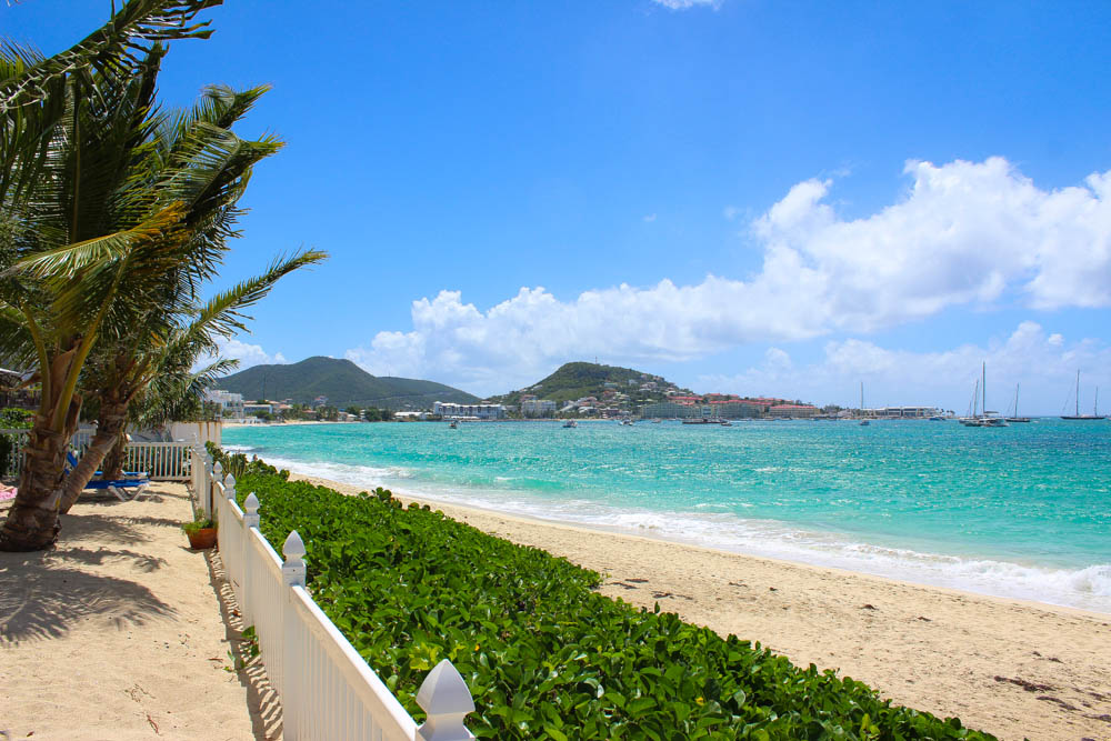 Palm Beach Beachfront Condo, Simpson Bay Beach, Caribbean Properties St. Maarten