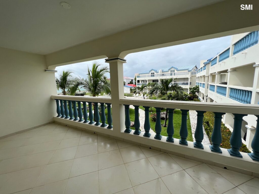 Palm Beach Beachfront Condo, Simpson Bay Beach, Caribbean Properties St. Maarten