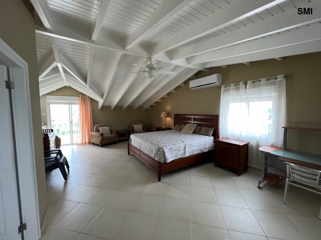Palm Beach Beachfront Condo, Simpson Bay Beach, Caribbean Properties St. Maarten