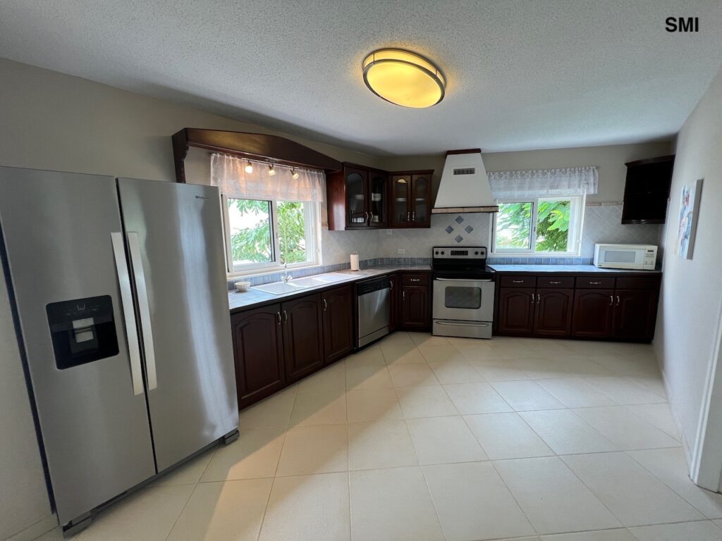 Palm Beach Beachfront Condo, Simpson Bay Beach, Caribbean Properties St. Maarten