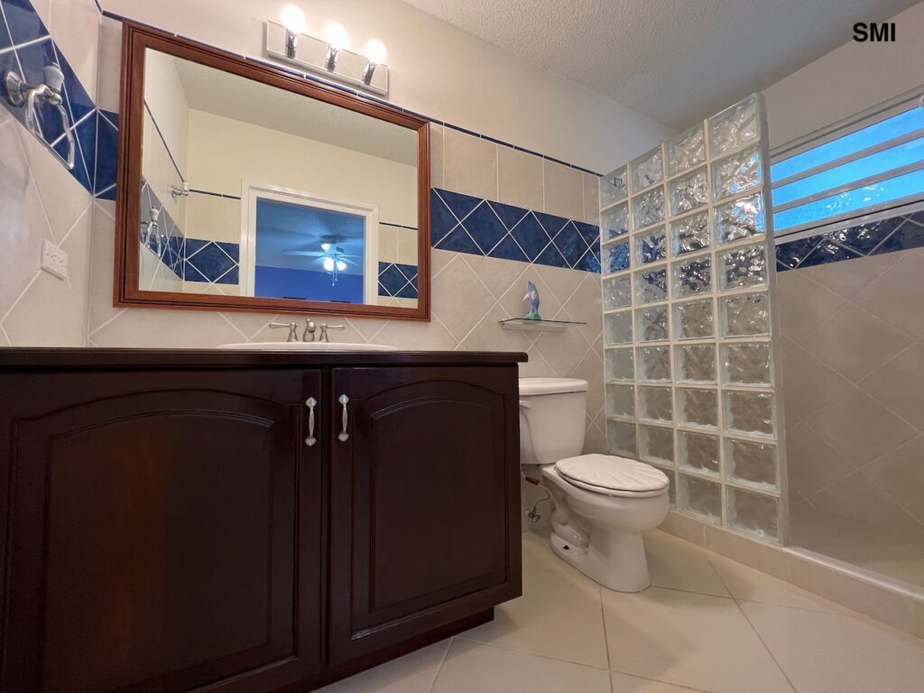 Palm Beach Beachfront Condo, Simpson Bay Beach, Caribbean Properties St. Maarten