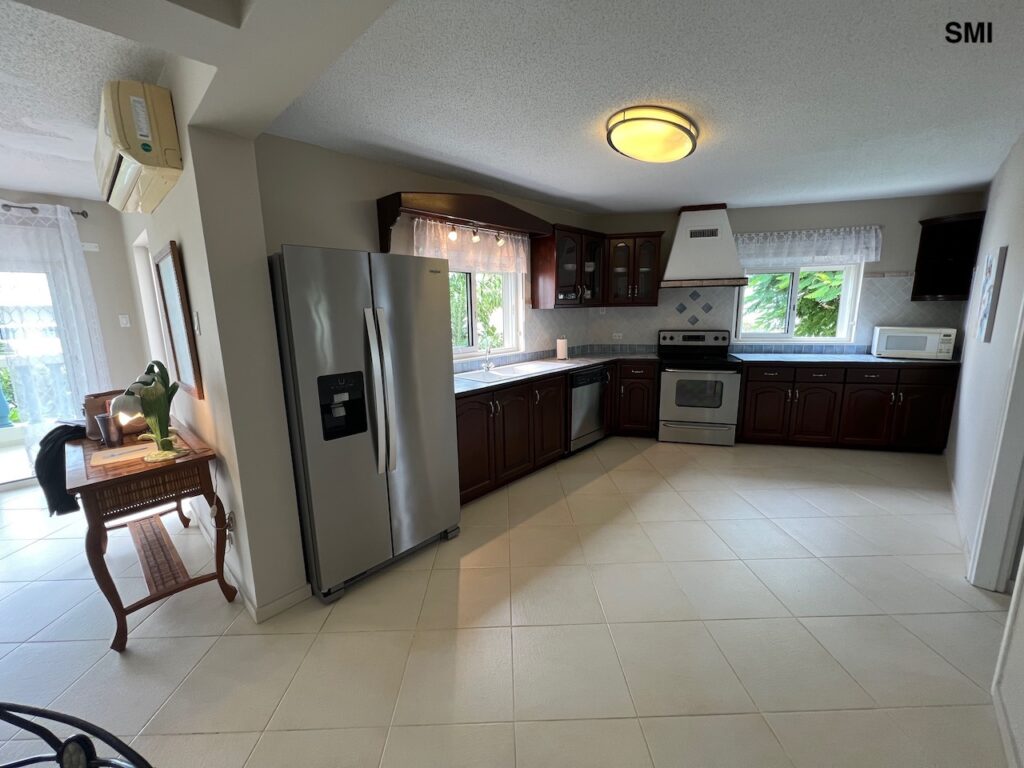 Palm Beach Beachfront Condo, Simpson Bay Beach, Caribbean Properties St. Maarten