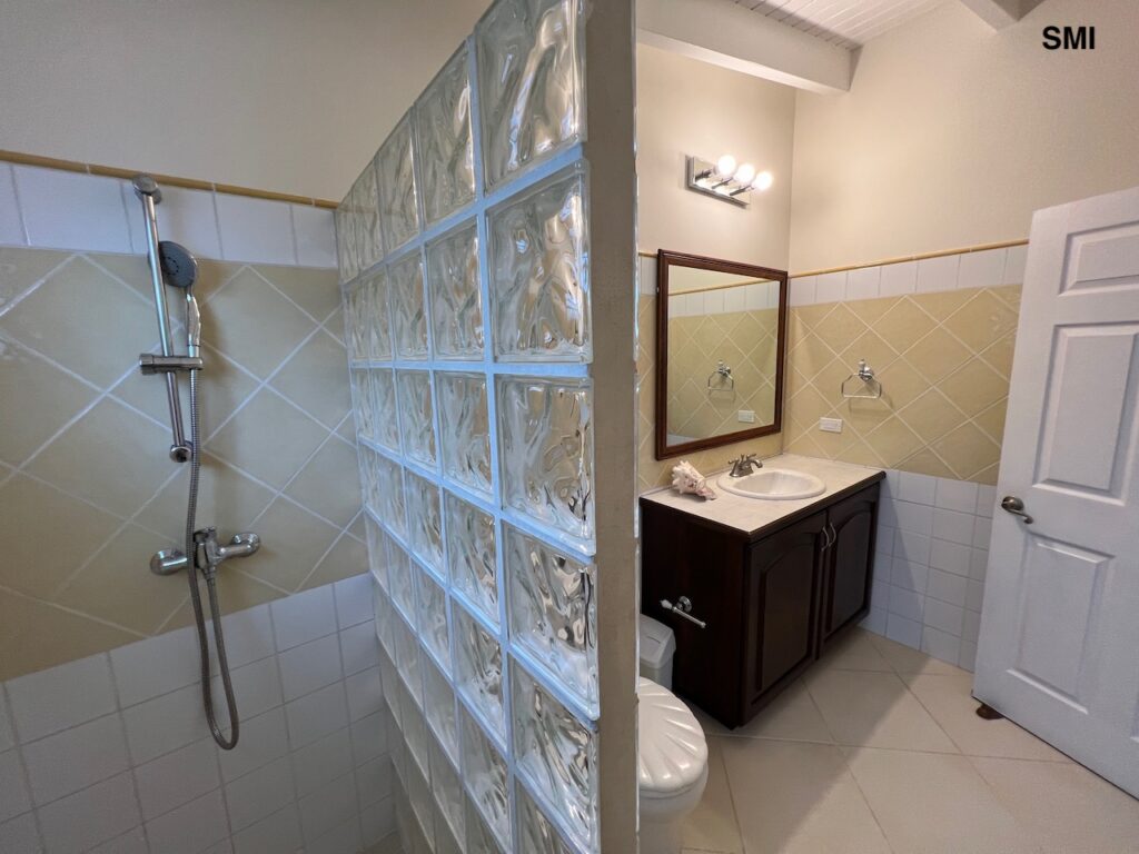 Palm Beach Beachfront Condo, Simpson Bay Beach, Caribbean Properties St. Maarten