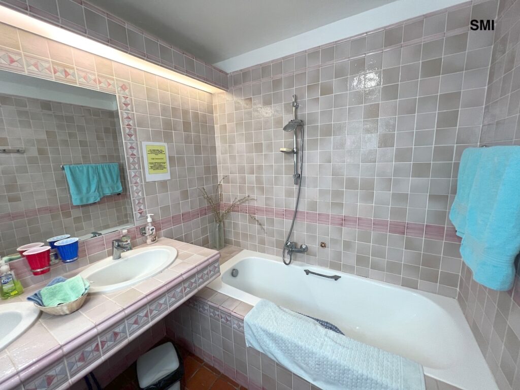 Fabulous Oceanview 7 Bedrooms Guest house  Orient Bay, Saint Martin FWI 97150