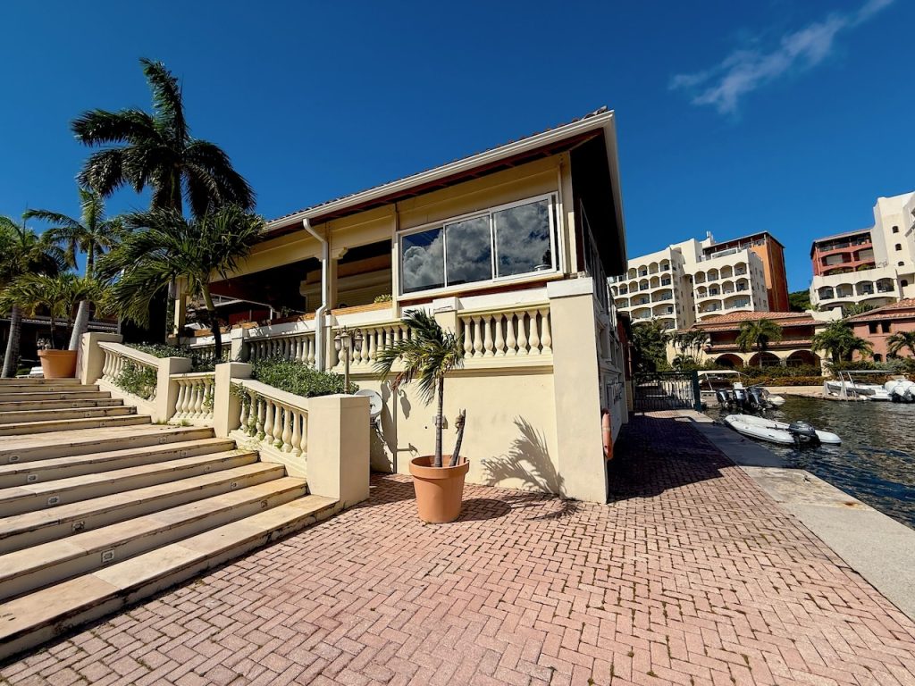 Waterfront Condos Porto Cupecoy, Financing available, Real Estate St Maarten SXM