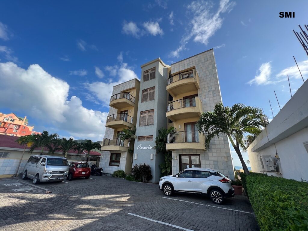 Beachfront Penthouse Philipsburg SXM, Real Estate St. Maarten Caribbean Properties