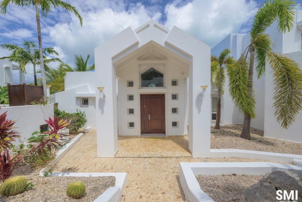 Waterfront Luxury Villa 5Br, 2 boat lifts, Caribbean Properties, Real Estate, Sint Maarten SXM
