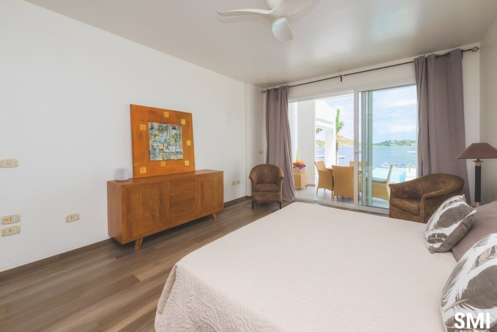 Waterfront Luxury Villa 5Br, 2 boat lifts, Caribbean Properties, Real Estate, Sint Maarten SXM