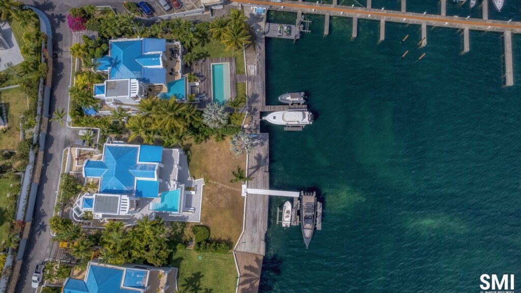 Waterfront Luxury Villa 5Br, 2 boat lifts, Caribbean Properties, Real Estate, Sint Maarten SXM