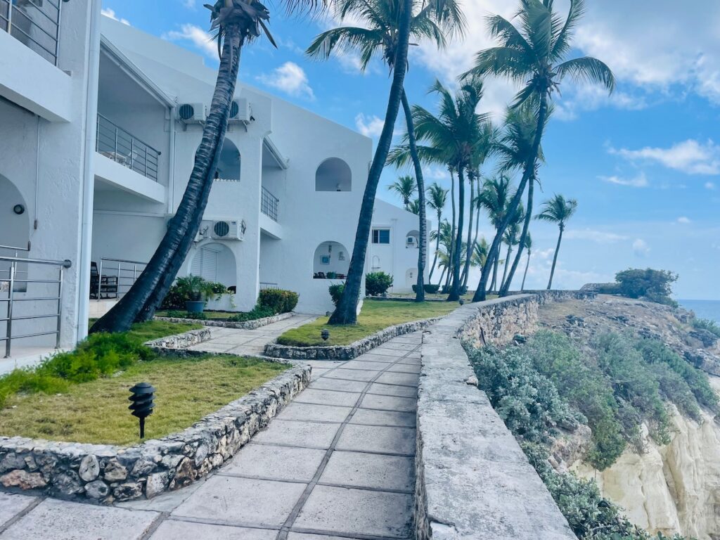 Cupecoy Beach Club Condo, 2Br Condo for sale, Caribbean Properties St. Maarten SXM