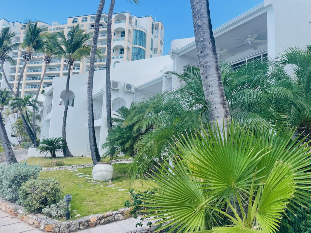 Cupecoy Beach Club Condo, 2Br Condo for sale, Caribbean Properties St. Maarten SXM