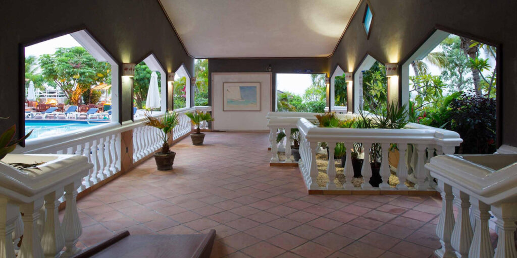 Sapphire Beach Club, 2Br Condo, Cupecoy Real Estate St. Maarten SXM