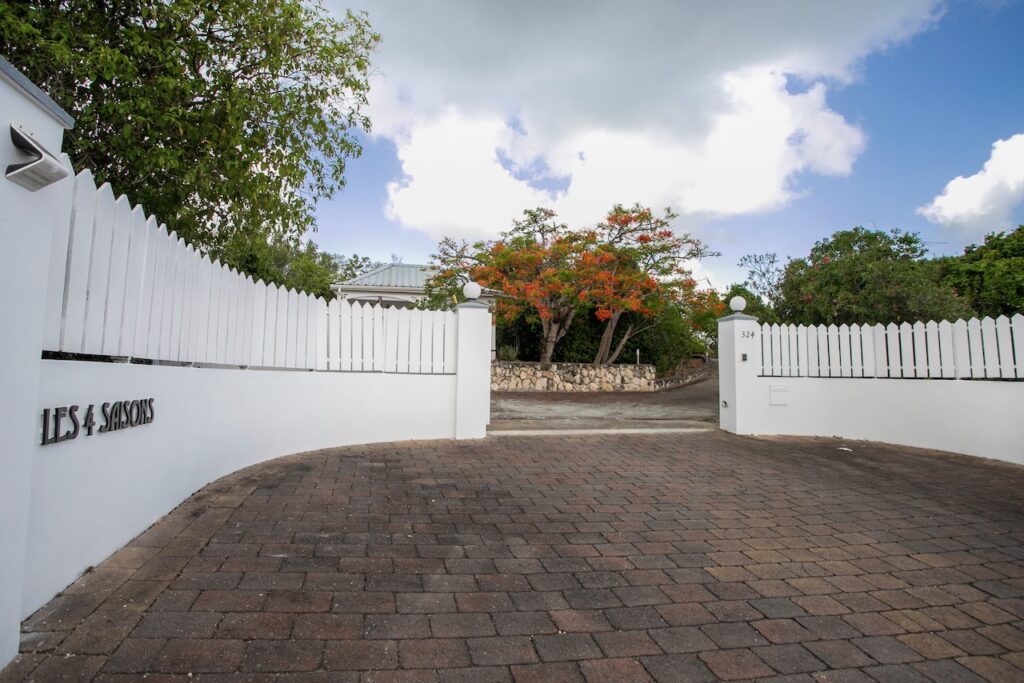 Villa 4 Seasons Rental, Real Estate Vacation Rental Terres Basses, St. Martin SXM